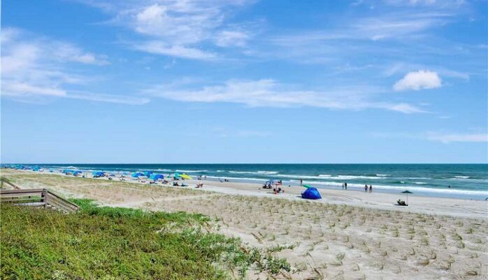 Top 10 Reasons to Visit Emerald Isle on North Carolina's Crystal Coast