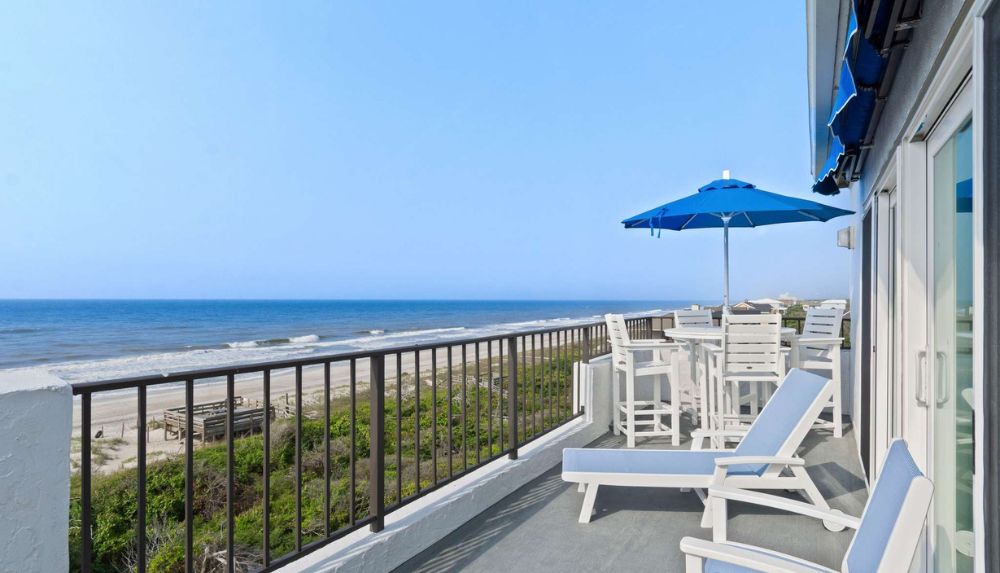 Bogue Shore Club Condos | Pine Knoll Shores Condo Rentals